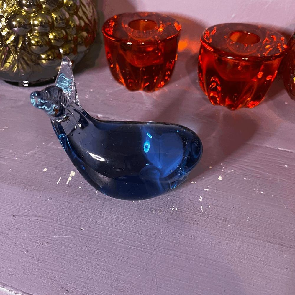 Vintage Hand-Blown Art Glass Cobalt Blue Whale Figurine Paperweight